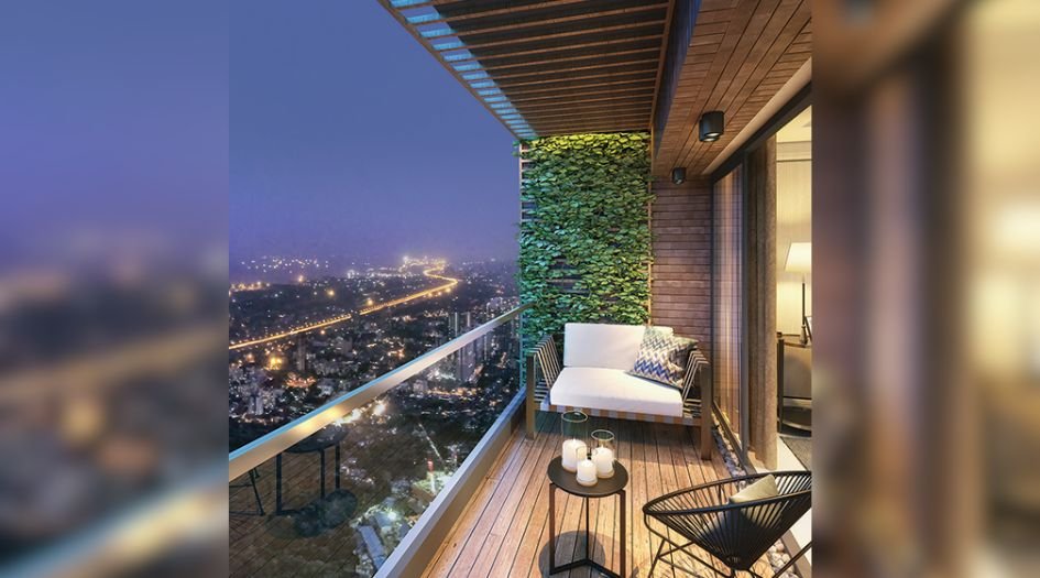 Runwal-The-Central-Park-Internal-Gallery-Deck